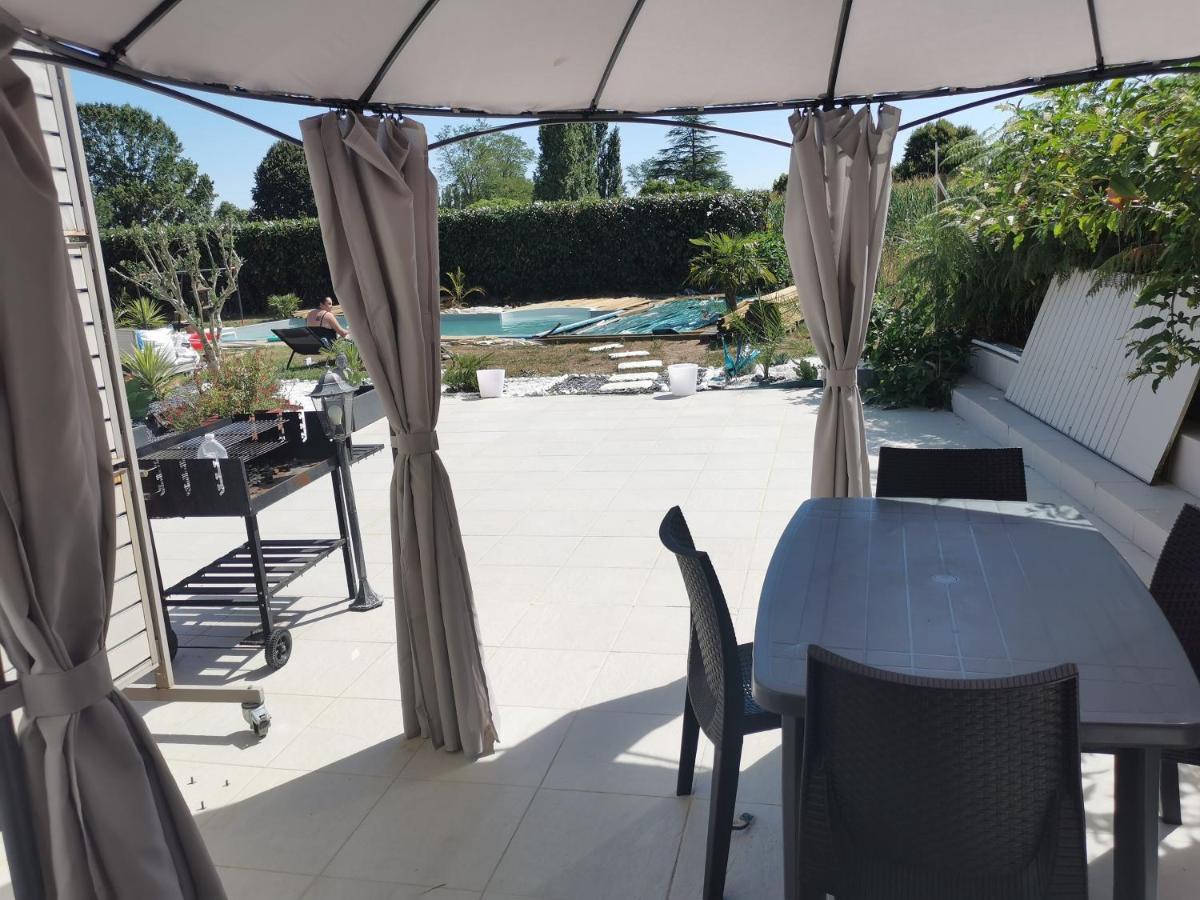 Petit Coin De Charme Villa Seyresse Exterior photo